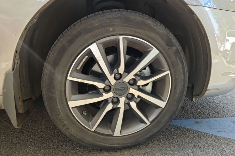 吉利汽车 帝豪 2019款 领军版 1.5L CVT向上亚运版 国VI车身外观10