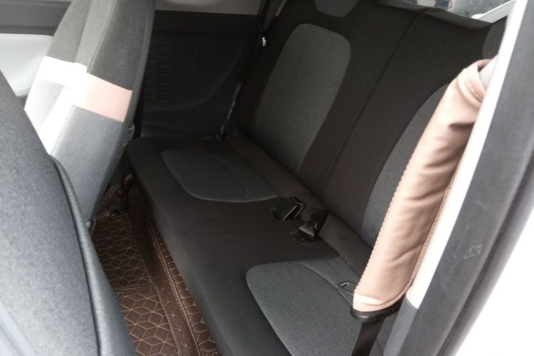 五菱汽车 宏光MINIEV 2022款 马卡龙时尚款 三元锂中控内饰21