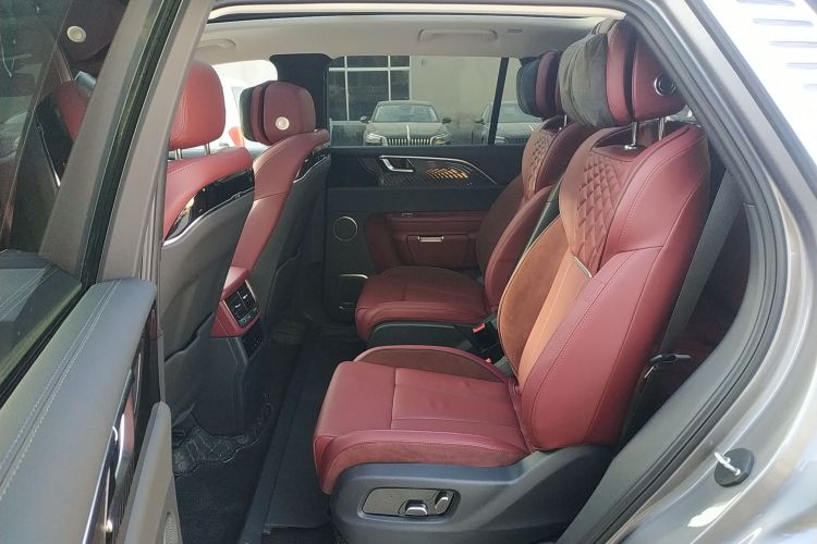 红旗E-HS9 2022款 690km 旗享版 六座中控内饰21