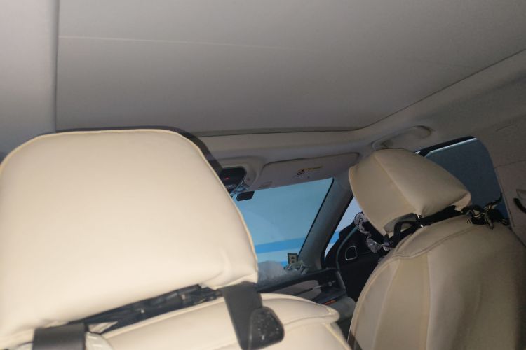 吉利汽车 吉利icon 2023款 1.5TD 巧克力醇臻版中控内饰22