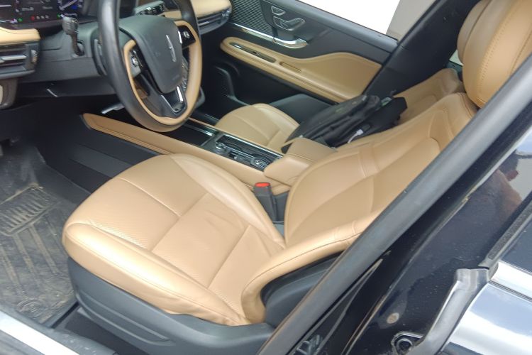 林肯 冒险家 2021款 2.0T 两驱尊雅版局部细节19