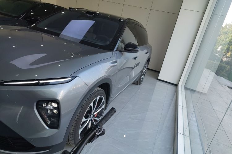 蔚来ES8 2024款 100kWh 签名版车身外观4