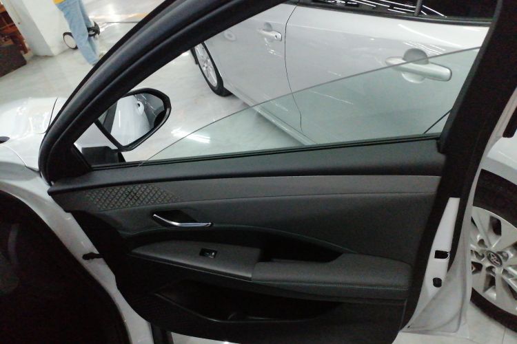 比亚迪 秦PLUS 2025款 DM-i 智驾版 55KM领先型中控内饰7005