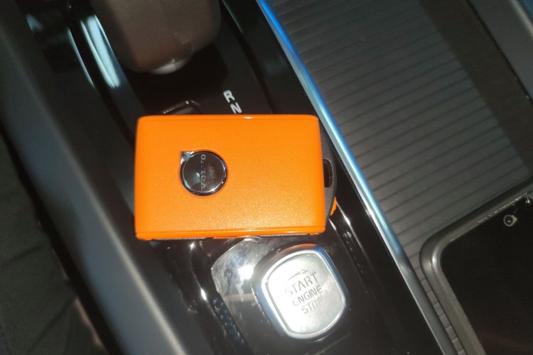 沃尔沃XC60 2026款 B5 四驱智逸豪华版中控内饰7001