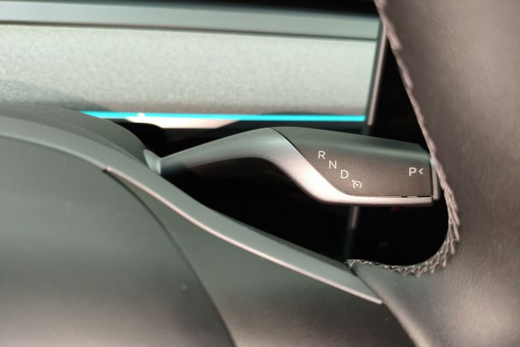 特斯拉 Model Y 2024款 后轮驱动版中控内饰18