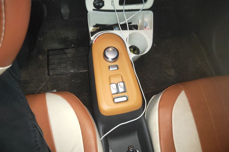 长安启源 长安Lumin 2022款 155km 清甜款中控内饰18