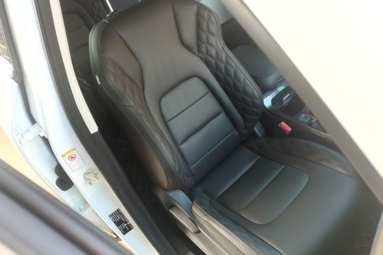 哈弗H6 2020款 1.5GDIT 自动铂金冠军版局部细节41