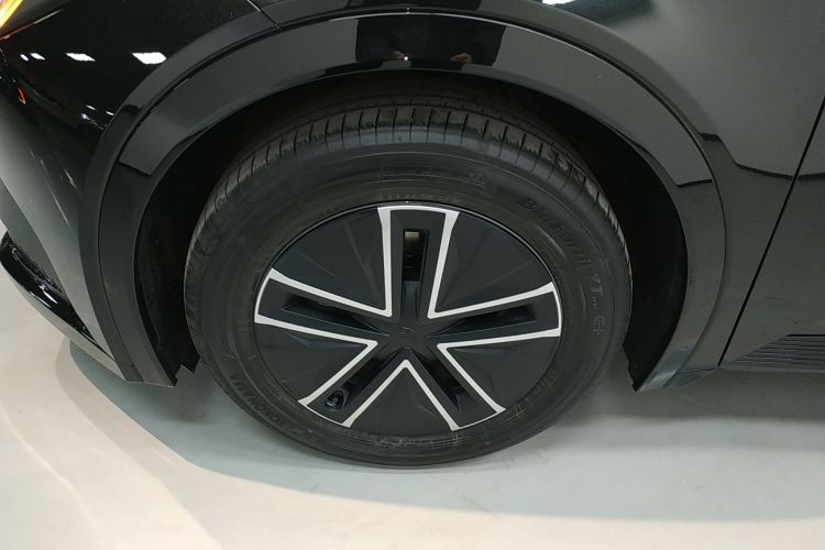 丰田bZ5 2025款 550 JOY车身外观6007