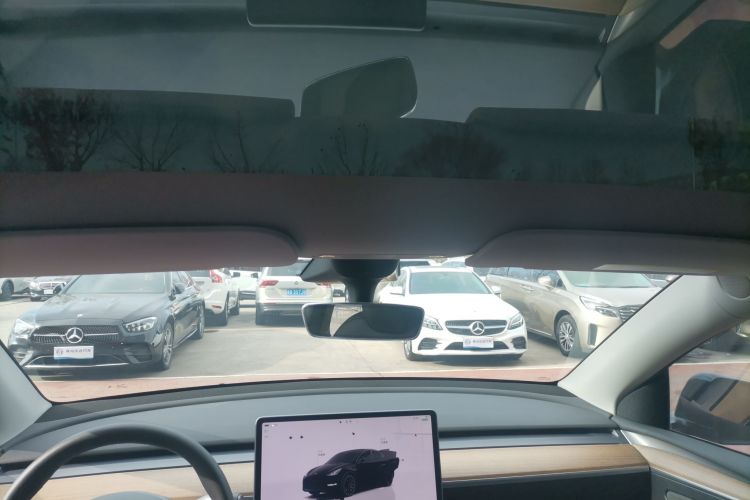 特斯拉 Model Y 2022款 Performance高性能全轮驱动版中控内饰22