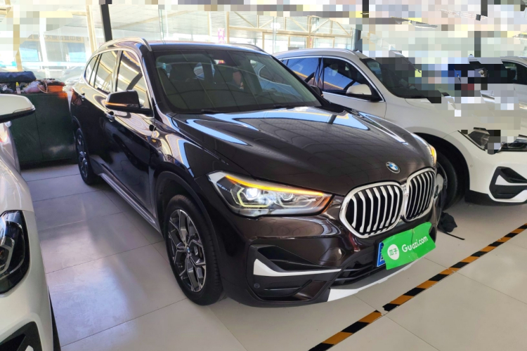 宝马X1 2020款 sDrive20Li 尊享型车身外观6002