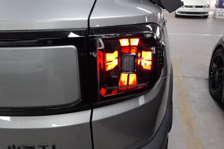 捷途山海T1 2025款 150km 探索车身外观9