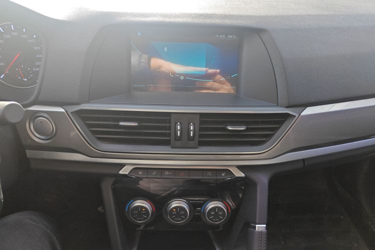 哈弗H6 2018款 红标 运动版 1.5T 自动两驱精英型中控内饰16