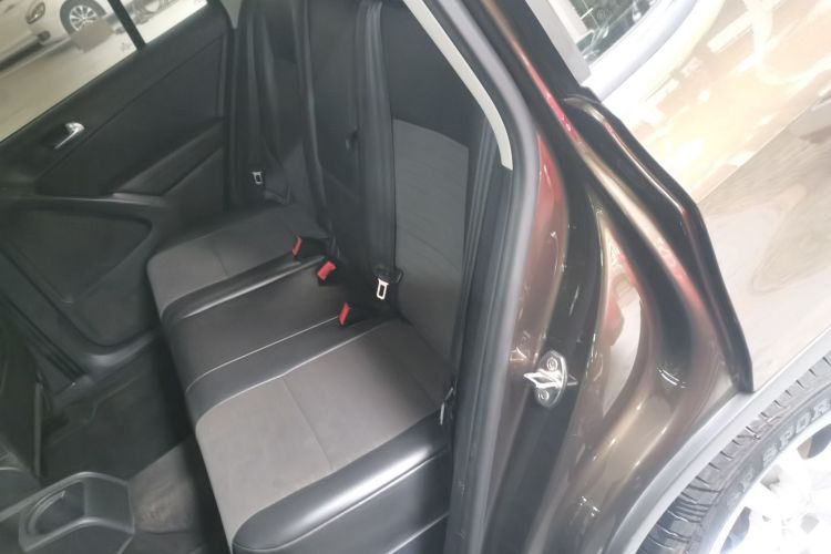 大众 途观 2015款 1.8TSI 自动两驱风尚版中控内饰21