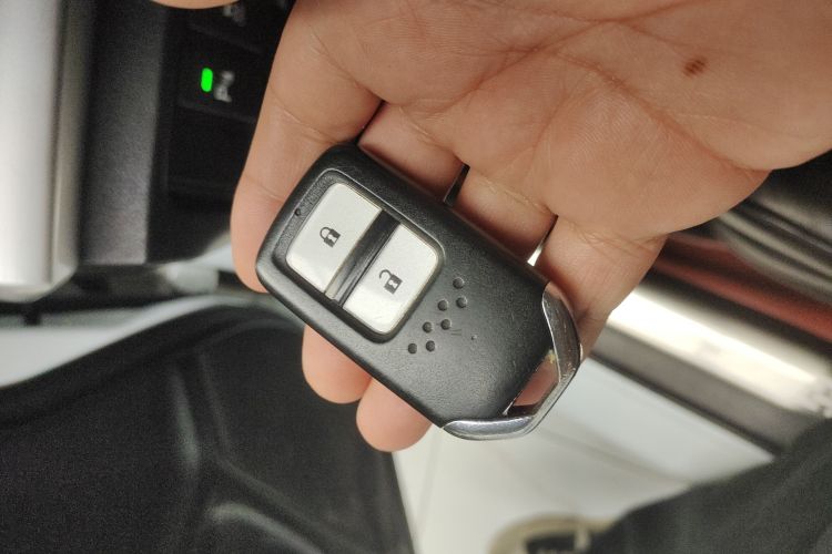 本田 歌诗图 2014款 2.4L 豪华版中控内饰11