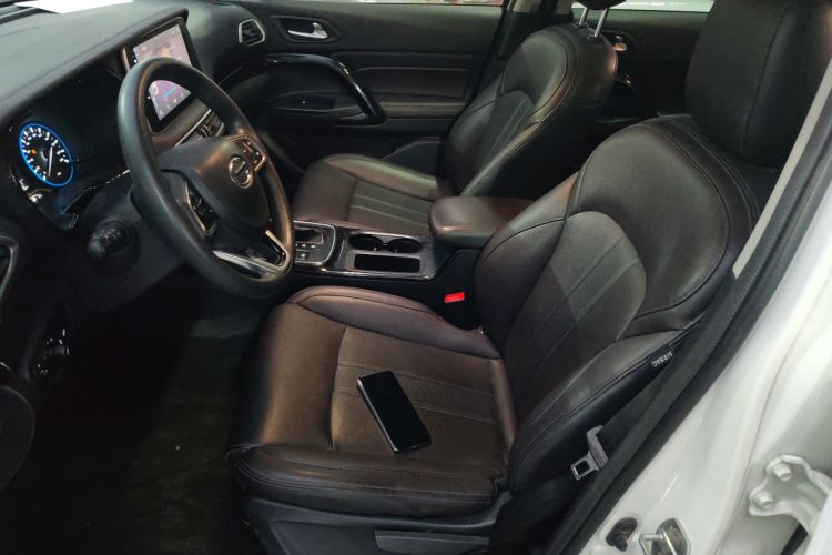 广汽传祺 传祺GS4 2018款 235T 自动两驱精英百万纪念版局部细节19