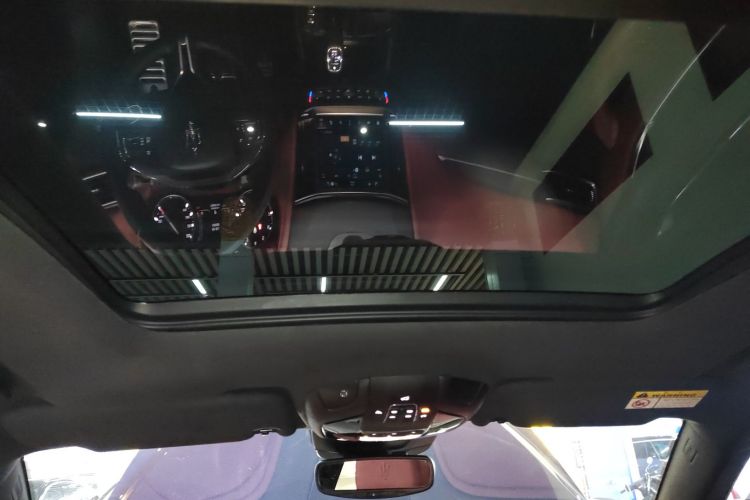 玛莎拉蒂 Levante 2021款 3.0T 标准版中控内饰22