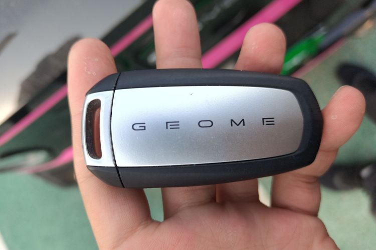 吉利银河 2025款 210km 熊猫卡丁中控内饰7001