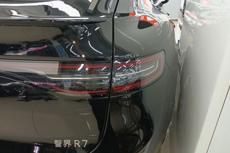 鸿蒙智行 智界R7 2024款 纯电 802km Max车身外观9