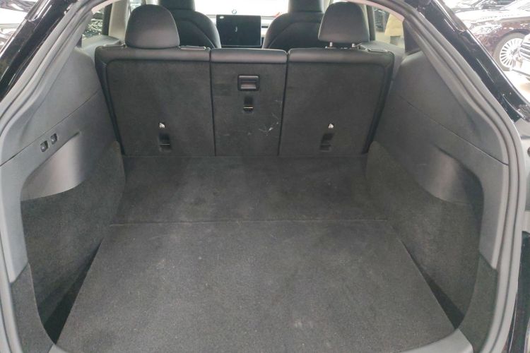 特斯拉 Model Y 2022款 改款 后轮驱动版机舱底盘23