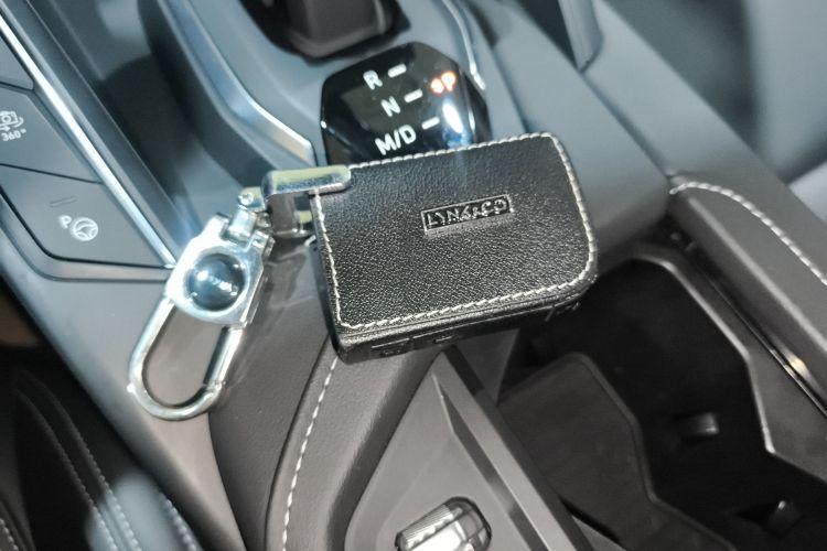 领克06 2023款 Remix 1.5T Shero中控内饰11