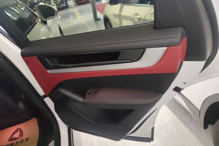 保时捷 Cayenne新能源 2024款 Cayenne Coupé E-Hybrid 2.0T中控内饰45