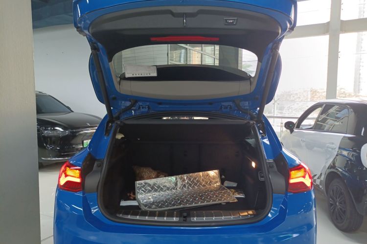 宝马X2(进口) 2018款 sDrive25i 领先型M越野套装 国V局部细节23