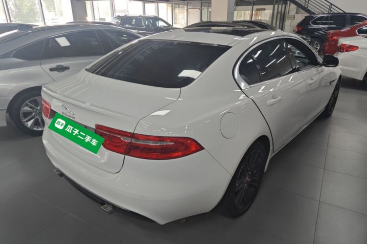 捷豹XEL 2018款 2.0T 200PS 尊享版车身外观6005