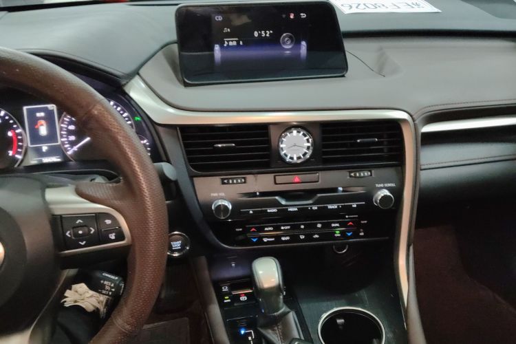 雷克萨斯RX 2020款 300 四驱典雅版 国VI中控内饰16