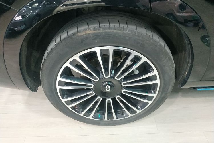 鸿蒙智行 问界M7 2024款 1.5T 智驾四驱Max版 5座车身外观6008