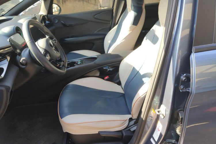 比亚迪 海豚 2024款 荣耀版 302km 活力版中控内饰19