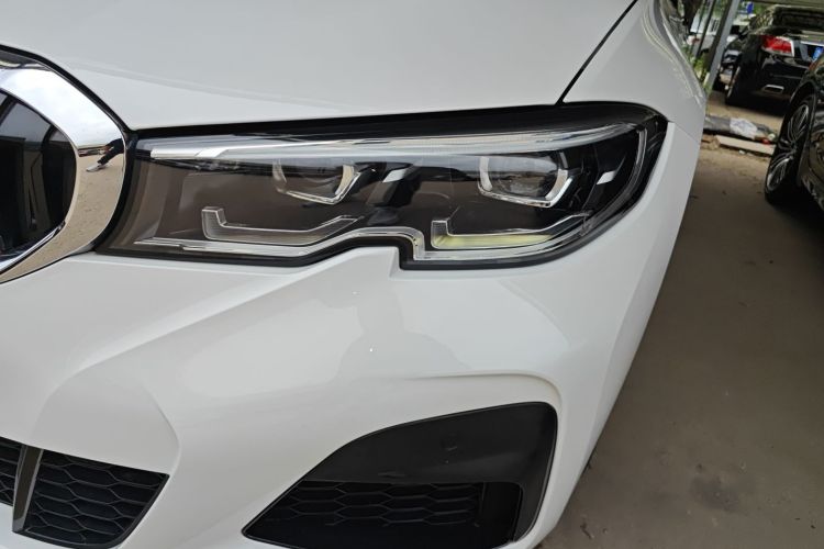 宝马3系 2022款 320Li M运动套装车身外观36