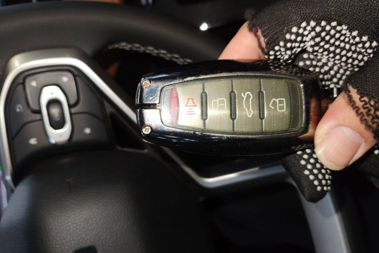 哈弗H6 2021款 第三代 1.5T 自动两驱Max中控内饰7001