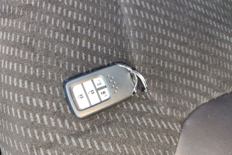 本田 艾力绅 2016款 2.4L 舒适版中控内饰11