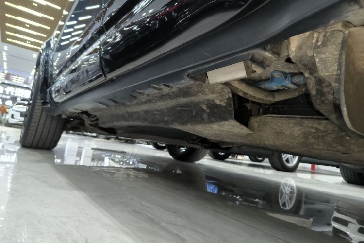 路虎卫士 2022款 110 P400 X-DYNAMIC HSE局部细节9002