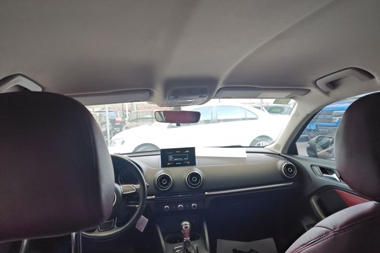 奥迪A3 2016款 Sportback 35 TFSI 进取型中控内饰22