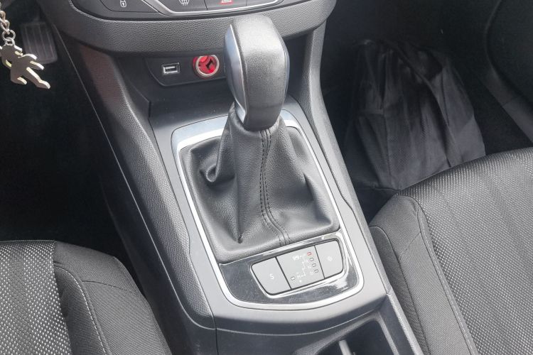 标致308S 2015款 1.2T 自动劲驰版局部细节18