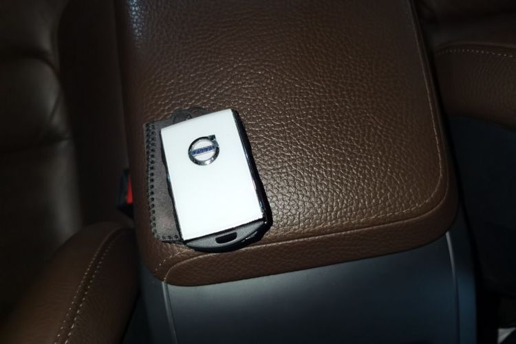 沃尔沃S60 2020款 T4 智逸豪华版中控内饰11