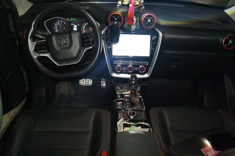 北京BJ20 2016款 1.5T CVT豪华型中控内饰12