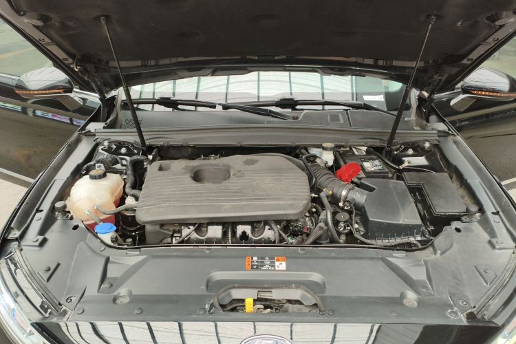 福特 金牛座 2019款 EcoBoost 245 悦享版局部细节24