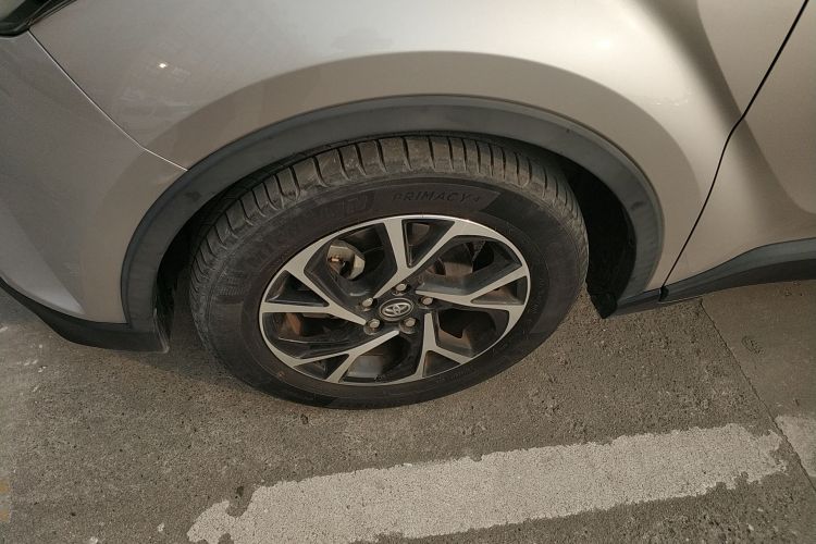 丰田C-HR 2020款 2.0L 领先版车身外观6007