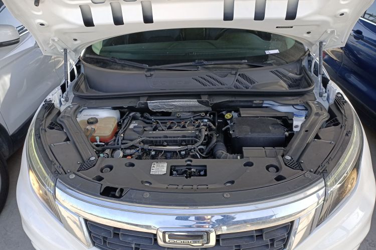 观致5 2018款 改款 1.6T 自动领先型机舱底盘24