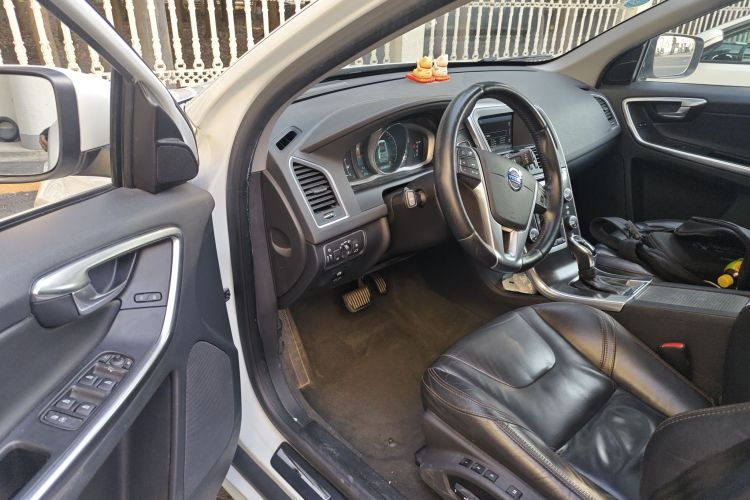 沃尔沃XC60(进口) 2014款 T5 智雅版中控内饰20