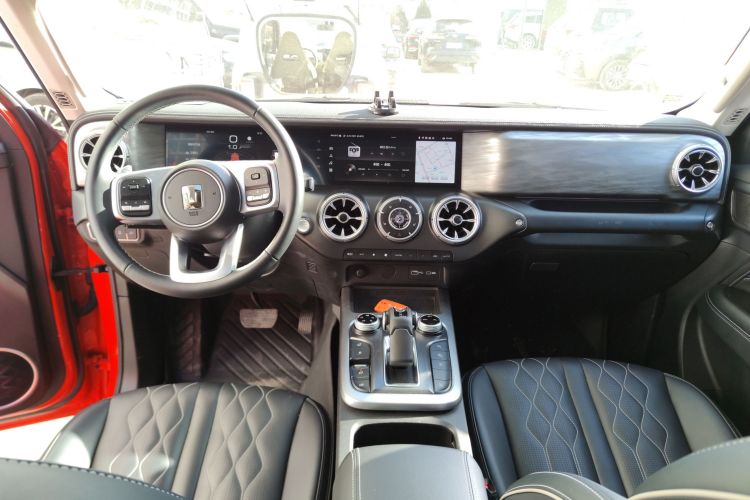 坦克300 2024款 2.0T 挑战者中控内饰7002