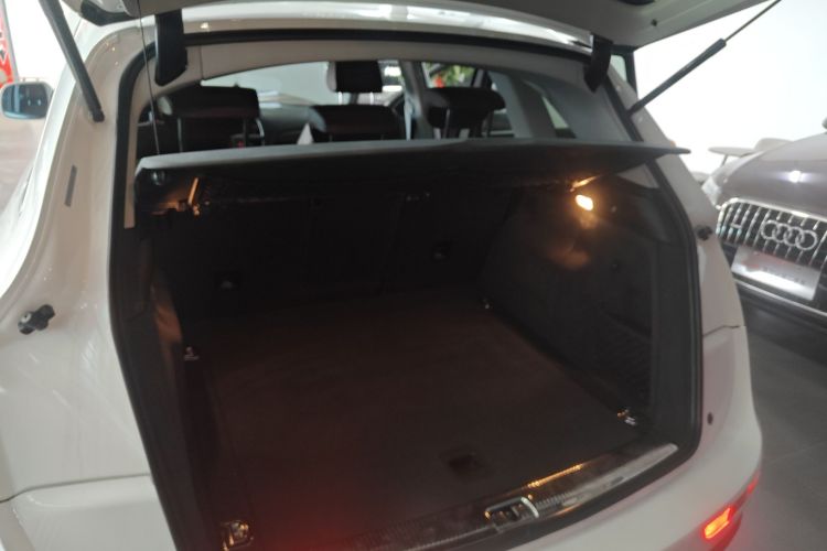 奥迪Q5 2015款 40 TFSI 技术型局部细节23