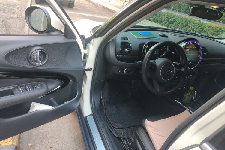 MINI Clubman 2023款 1.5T 白衬衫特别版中控内饰20