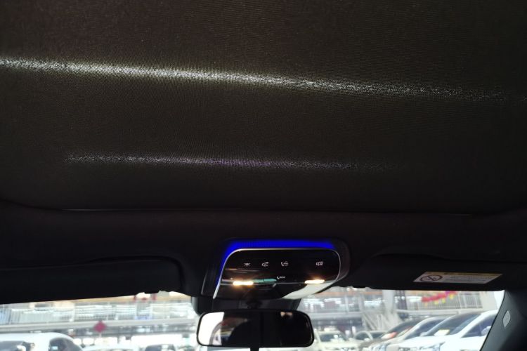 奔驰C级 2025款 C 260 L 运动版中控内饰22