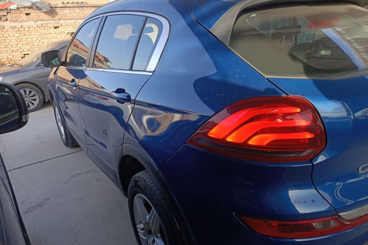 观致5 2018款 改款 1.6T 自动领先型车身外观4