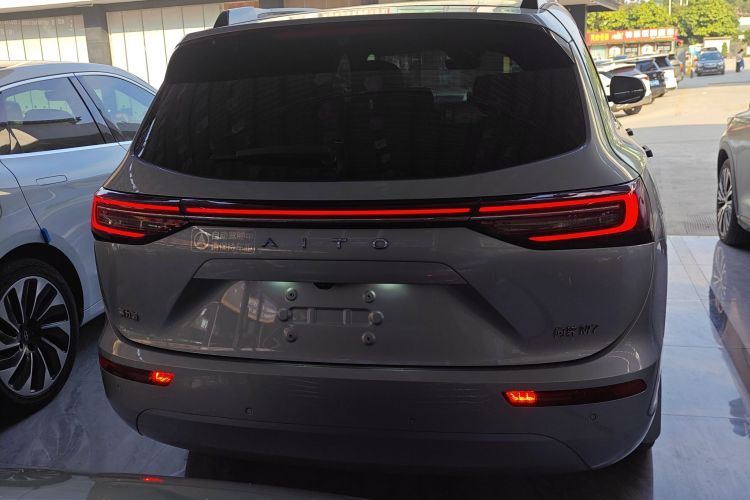 鸿蒙智行 问界M7 2024款 1.5T 智驾后驱Max版 5座车身外观6004