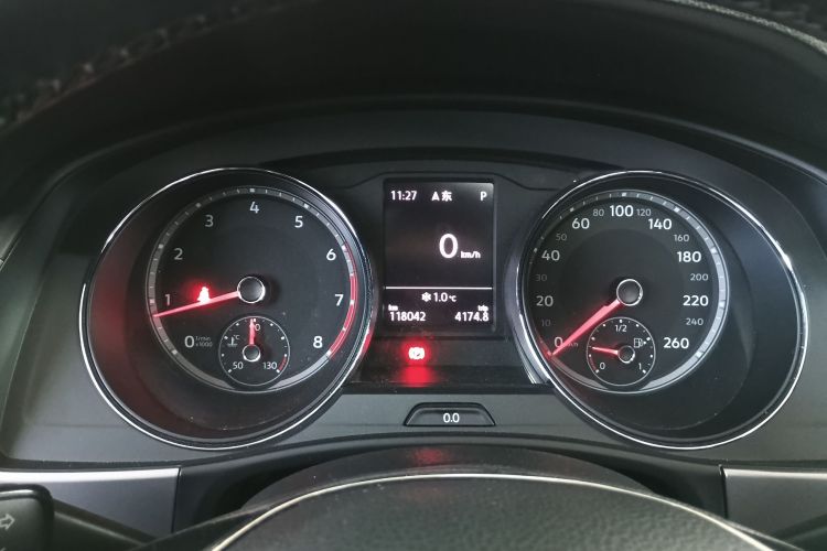 大众 途昂 2017款 330TSI 两驱豪华版中控内饰14