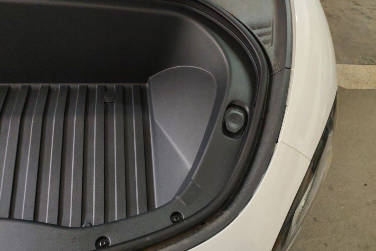 小米汽车 小米SU7 2024款 后驱超长续航高阶智驾Pro版局部细节9007